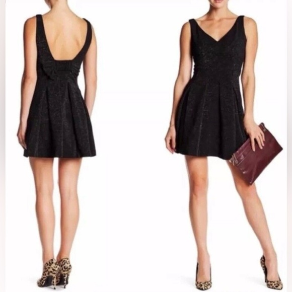 BETSEY JOHNSON Mini Metallic Bow Dress Black A-Line Sleeveless - Picture 1 of 16